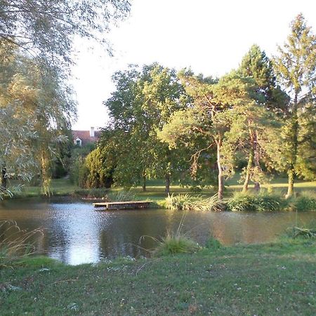 مبيت وإفطار Vignoux-sous-les-Aix La Petite Noue المظهر الخارجي الصورة